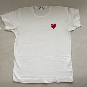 CDG Comme des Garçon Play tshirt